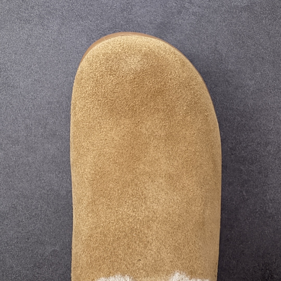 图片[8]-【SP原厂版】UGG 1688 小土豆 全包 秋冬羊皮毛一体雪地靴 市场天花板品质 欢迎对比🆚 全鞋采用ZP同厂 隆丰A级澳洲进口羊皮毛一体 品牌代工厂生产线 完全遵循ZP工艺流程 代工厂原厂版师 秉承无原鞋不开发选择 注重每一处细节 市面最正版型 TREADLITE\”轻翼\”科技外底 轻便/耐用/柔韧/桩型【售后郑重承诺】一个月内若出现重大脱胶/断底等质量问题 直接为您换新！ 尺码：35-40-选品中心