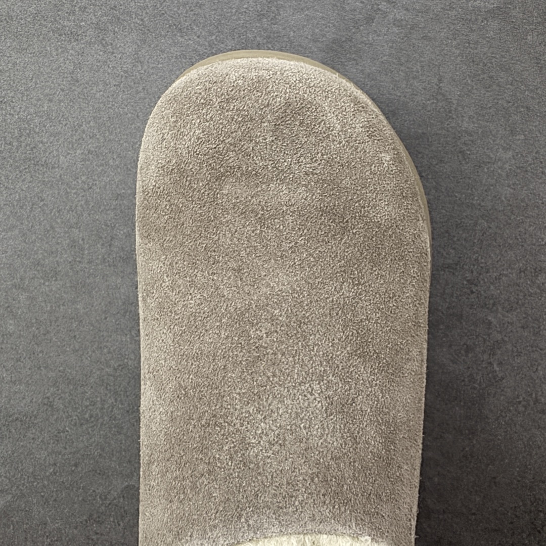 图片[8]-【SP原厂版】UGG 1688 小土豆 全包 秋冬羊皮毛一体雪地靴 市场天花板品质 欢迎对比🆚 全鞋采用ZP同厂 隆丰A级澳洲进口羊皮毛一体 品牌代工厂生产线 完全遵循ZP工艺流程 代工厂原厂版师 秉承无原鞋不开发选择 注重每一处细节 市面最正版型 TREADLITE\”轻翼\”科技外底 轻便/耐用/柔韧/桩型【售后郑重承诺】一个月内若出现重大脱胶/断底等质量问题 直接为您换新！ 尺码：35-40-选品中心