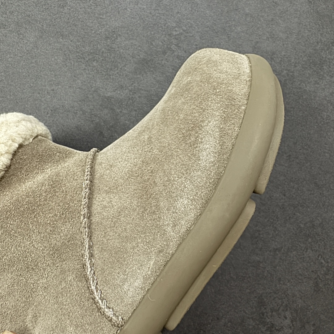 图片[5]-【SP原厂版】UGG 1656 短靴 小土豆 秋冬羊皮毛一体雪地靴 市场天花板品质 欢迎对比🆚 全鞋采用ZP同厂 隆丰A级澳洲进口羊皮毛一体 品牌代工厂生产线 完全遵循ZP工艺流程 代工厂原厂版师 秉承无原鞋不开发选择 注重每一处细节 市面最正版型 TREADLITE\”轻翼\”科技外底 轻便/耐用/柔韧/桩型【售后郑重承诺】一个月内若出现重大脱胶/断底等质量问题 直接为您换新！ 尺码：35-40-选品中心