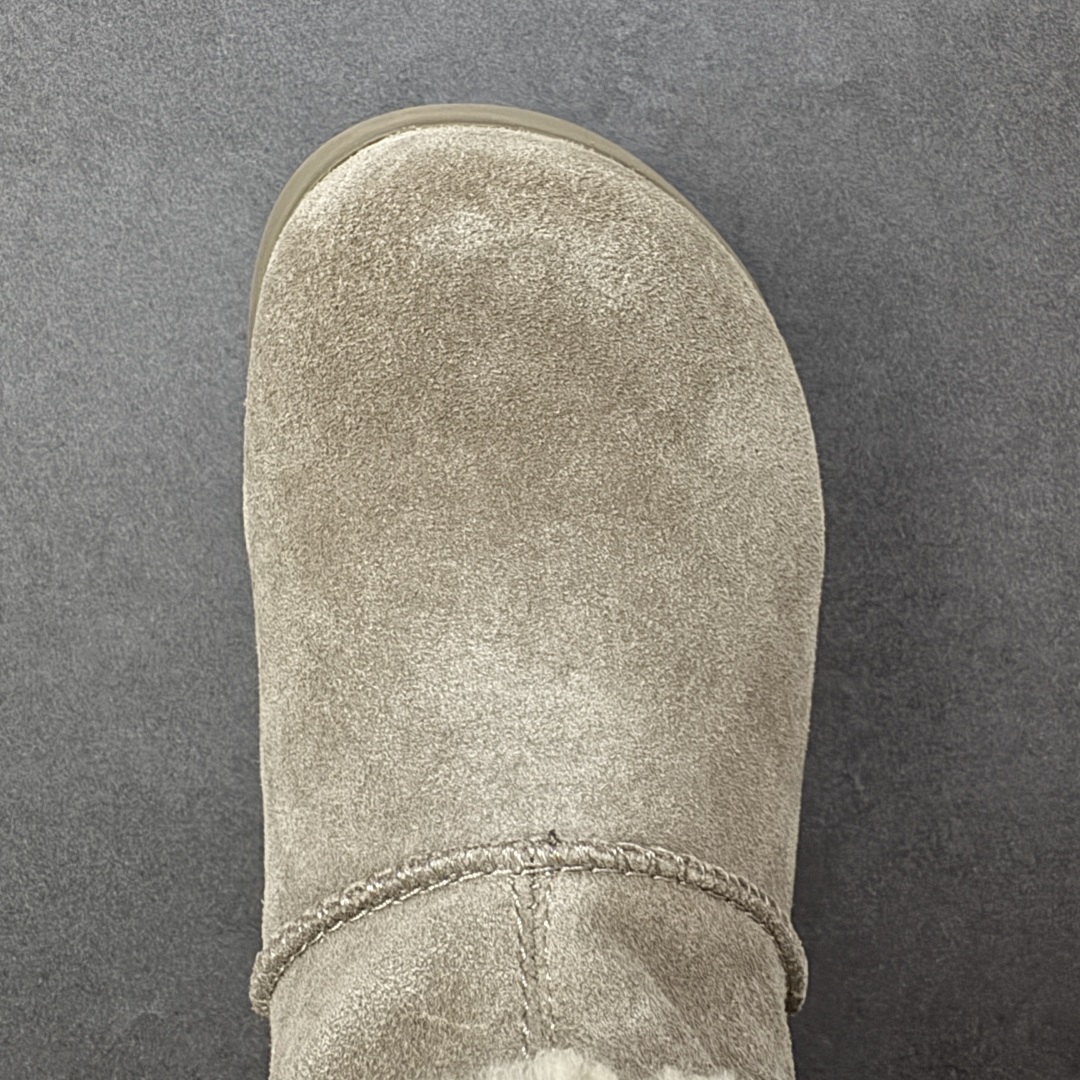 图片[8]-【SP原厂版】UGG 1656 短靴 小土豆 秋冬羊皮毛一体雪地靴 市场天花板品质 欢迎对比🆚 全鞋采用ZP同厂 隆丰A级澳洲进口羊皮毛一体 品牌代工厂生产线 完全遵循ZP工艺流程 代工厂原厂版师 秉承无原鞋不开发选择 注重每一处细节 市面最正版型 TREADLITE\”轻翼\”科技外底 轻便/耐用/柔韧/桩型【售后郑重承诺】一个月内若出现重大脱胶/断底等质量问题 直接为您换新！ 尺码：35-40-选品中心