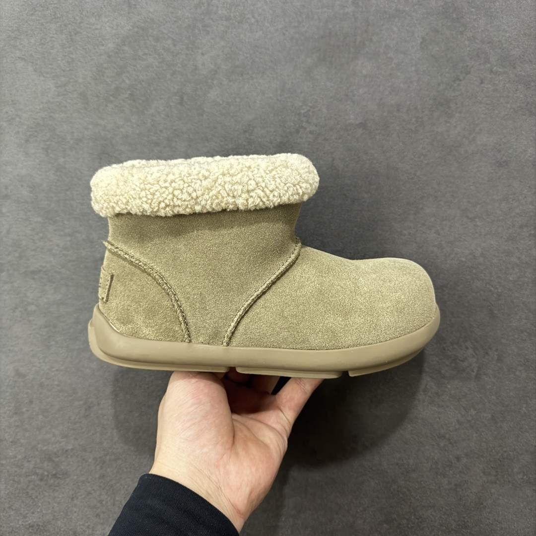 【SP原厂版】UGG 1656 短靴 小土豆 秋冬羊皮毛一体雪地靴 市场天花板品质 欢迎对比🆚 全鞋采用ZP同厂 隆丰A级澳洲进口羊皮毛一体 品牌代工厂生产线 完全遵循ZP工艺流程 代工厂原厂版师 秉承无原鞋不开发选择 注重每一处细节 市面最正版型 TREADLITE\