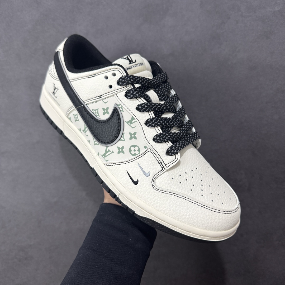 图片[3]-【定制版】Nike SB Dunk Low LV联名 印花米黑勾 高端定制 低帮休闲板鞋  #定制鞋盒 大厂纯原品质出货 超高清洁度 皮料切割干净无任何毛边 细节完美 货号：HH7518-095  尺码：36 36.5 37.5 38 38.5 39 40 40.5 41 42 42.5 43 44 44.5 45-选品中心