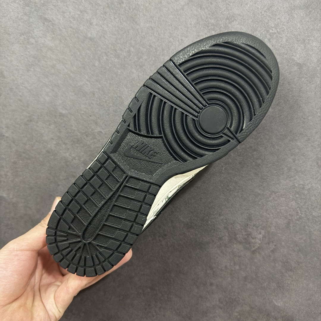 图片[9]-【定制版】Nike SB Dunk Low LV联名 印花米黑勾 高端定制 低帮休闲板鞋  #定制鞋盒 大厂纯原品质出货 超高清洁度 皮料切割干净无任何毛边 细节完美 货号：HH7518-095  尺码：36 36.5 37.5 38 38.5 39 40 40.5 41 42 42.5 43 44 44.5 45-选品中心