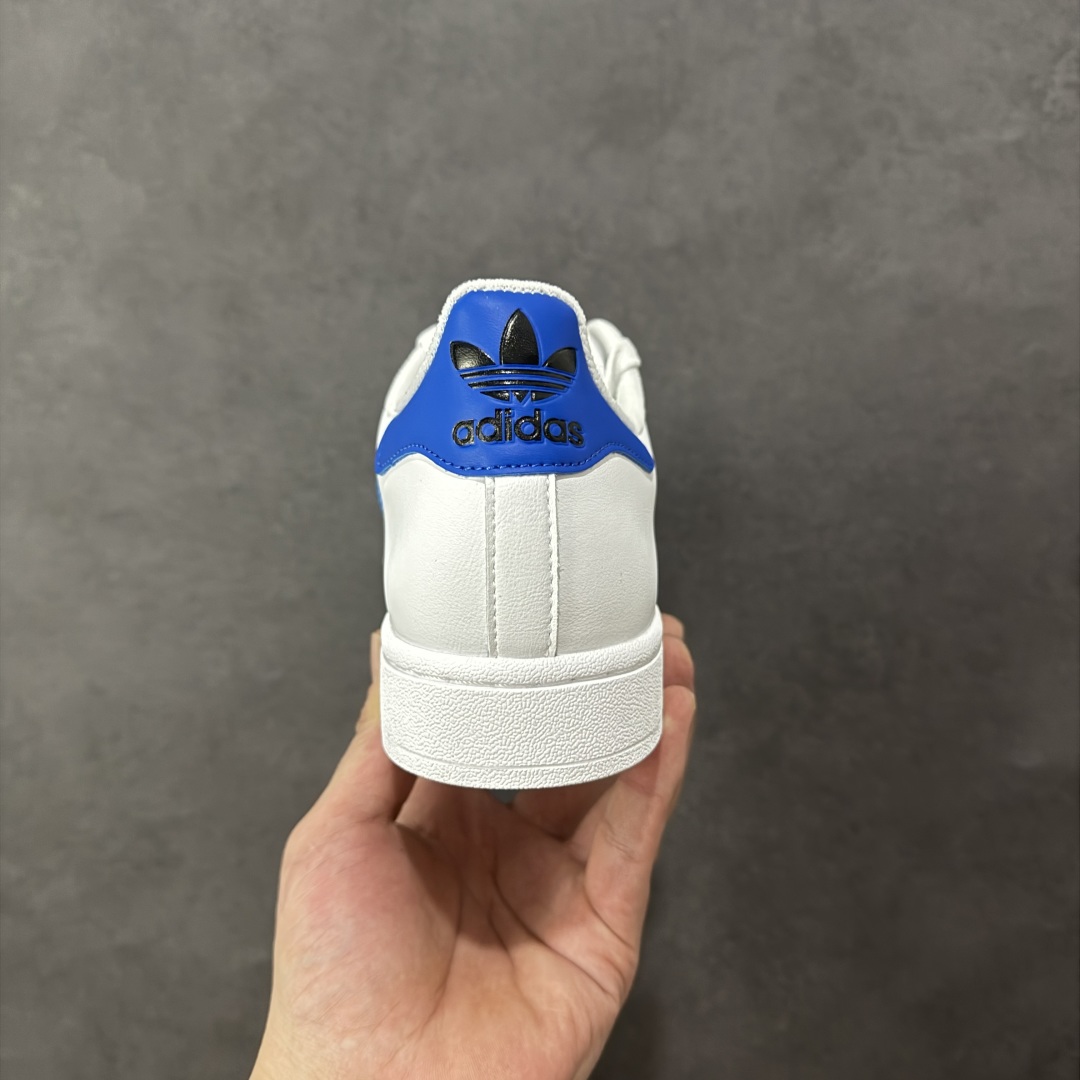 图片[4]-【H11纯原】adidas originals Superstar 2 舒适百搭 轻便透气 低帮板鞋 超经典的贝壳鞋款全新升级啦 加宽了鞋带的设计，鞋口的海绵填充的也更多 鞋底上脚更柔软 欢迎来感受一下2.0贝壳头板鞋 #独家原盒 原底原料 开模打造 #原厂织唛鞋标 高精密准度 #原楦原纸板开发 匹配原版98%以上 #后跟垫棉独家呈现 反口里弧度正确 #原厂鞋垫 背胶 后跟电绣针数 与正品一致 #原厂皮料 原厂车缝线 质感无敌 #皮料切割干净 无任何毛边 清洁度细节完美 货号：JQ4729 尺码：35.5 36 36.5 37.5 38 38.5 39 40-选品中心