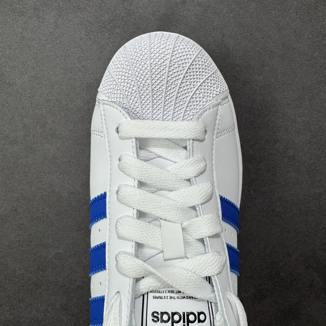 图片[8]-【H11纯原】adidas originals Superstar 2 舒适百搭 轻便透气 低帮板鞋 超经典的贝壳鞋款全新升级啦 加宽了鞋带的设计，鞋口的海绵填充的也更多 鞋底上脚更柔软 欢迎来感受一下2.0贝壳头板鞋 #独家原盒 原底原料 开模打造 #原厂织唛鞋标 高精密准度 #原楦原纸板开发 匹配原版98%以上 #后跟垫棉独家呈现 反口里弧度正确 #原厂鞋垫 背胶 后跟电绣针数 与正品一致 #原厂皮料 原厂车缝线 质感无敌 #皮料切割干净 无任何毛边 清洁度细节完美 货号：JQ4729 尺码：35.5 36 36.5 37.5 38 38.5 39 40-选品中心