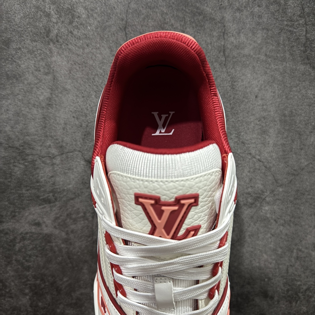 图片[8]-【专柜版/海淘代购版】 现货当天可取 LV Trainer系列高奢运动鞋 限定款 新款芯片顶级 潮人必备单品 同步ZP官网空胶工艺 鞋舌、挂饰均镶嵌NFC芯片感应装置 正确胶片断点式设计 中底正确还原原版油印字母比例 1：1原楦格板、楦头、刀磨全新升级！ 独家订制顶级压纹麂皮 原版开模TPU大底 质感原版一致 垫脚聚米微料加透气英伦网布 披靡市场任何版本！细节完美呈现！ 代购指定版本 全新升级最新双盒包装 扫码秒进官网！ 全套包装配件同比原版 尺码： 38-46-选品中心