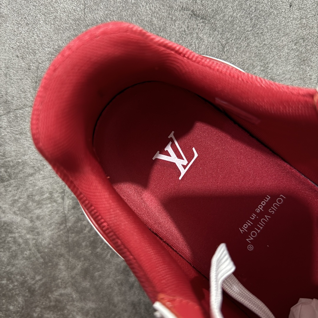 图片[8]-【专柜版/海淘代购版】 现货当天可取 LV Trainer系列高奢运动鞋 限定款 新款芯片顶级 潮人必备单品 同步ZP官网空胶工艺 鞋舌、挂饰均镶嵌NFC芯片感应装置 正确胶片断点式设计 中底正确还原原版油印字母比例 1：1原楦格板、楦头、刀磨全新升级！ 独家订制顶级压纹麂皮 原版开模TPU大底 质感原版一致 垫脚聚米微料加透气英伦网布 披靡市场任何版本！细节完美呈现！ 代购指定版本 全新升级最新双盒包装 扫码秒进官网！ 全套包装配件同比原版 尺码： 38-46-选品中心