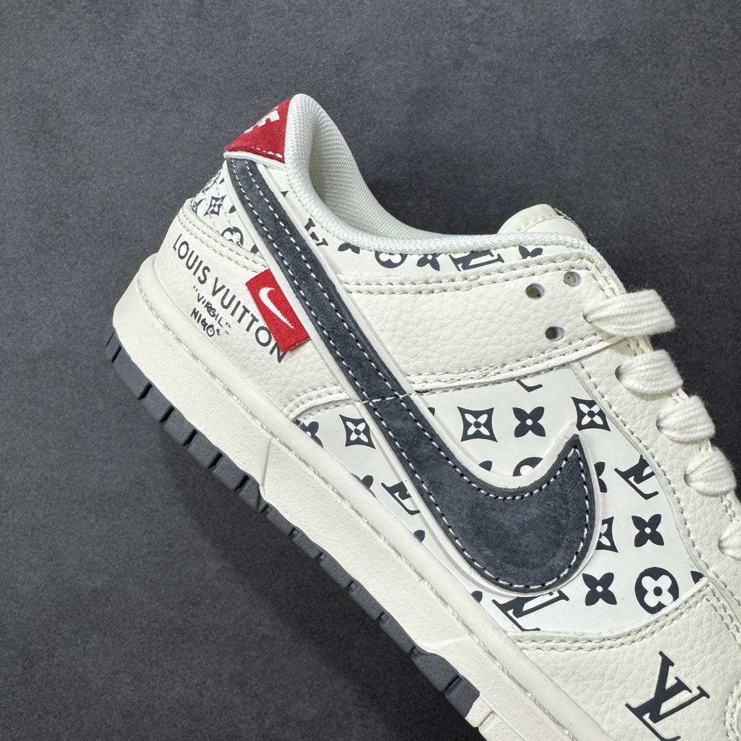 图片[6]-【定制版】Nike SB Dunk Low“ LV联名——米黑红印花” 周年高端定制 低帮休闲板鞋 定制鞋盒 大厂纯原品质出货 超高清洁度 皮料切割干净无任何毛边 细节完美 货号：HT5088-609 尺码：36 36.5 37.5 38 38.5 39 40 40.5 41 42 42.5 43 44 44.5 45 编码：HXSB330340-选品中心