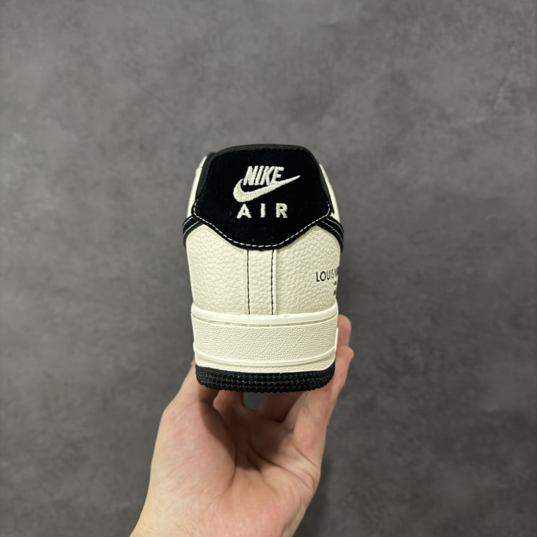 图片[4]-【定制版】Nike Air Force 1 \’07 Low “LV联名——创意涂鸦米黑”空军一号 高端定制 低帮 运动鞋 休闲鞋 折边针车 工艺难度大 原楦头原纸板 原装鞋盒 定制五金配件 内置全掌气垫 原厂鞋底 货号：KJ1688-023 尺码：36 36.5 37.5 38 38.5 39 40 40.5 41 42 42.5 43 44 44.5 45 编码：HXSB310320-选品中心