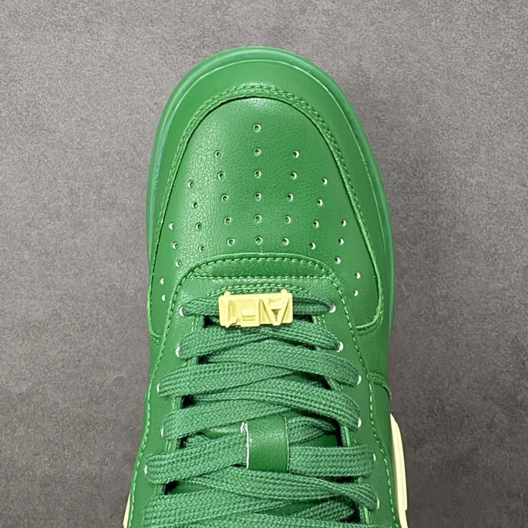 图片[8]-福利特价【GQ福利】Ambush x Nike Air Force 1‘07 Low 耐克 空军一号联名 低帮休闲板鞋 鞋款鞋身以及内衬均采用了纯色皮革打造 标志性的超大Swoosh依旧采用了突出鞋面的造型 鞋舌标签也带有LOGO 鞋带顶端还带有特殊的鞋带扣设计 后跟处搭载了TPU设计 尺码：36 36.5 37.5 38 38.5 39 40 40.5 41 42 42.5 43 44 45 编码：GQA180190-选品中心