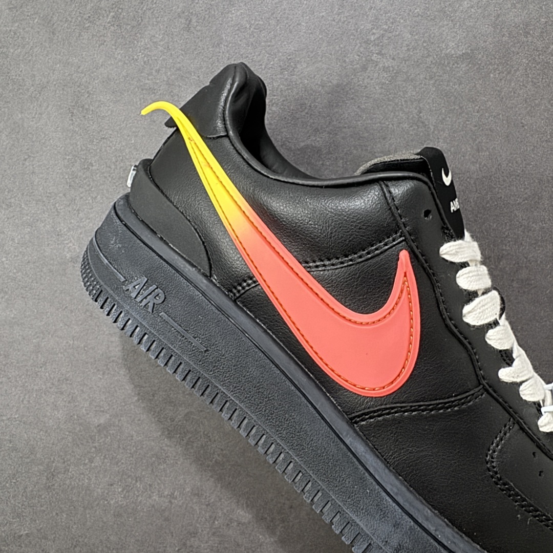 图片[6]-福利特价【GQ福利】Ambush x Nike Air Force 1‘07 Low 耐克 空军一号联名 低帮休闲板鞋 鞋款鞋身以及内衬均采用了纯色皮革打造 标志性的超大Swoosh依旧采用了突出鞋面的造型 鞋舌标签也带有LOGO 鞋带顶端还带有特殊的鞋带扣设计 后跟处搭载了TPU设计 尺码：36 36.5 37.5 38 38.5 39 40 40.5 41 42 42.5 43 44 45 编码：GQA180190-选品中心