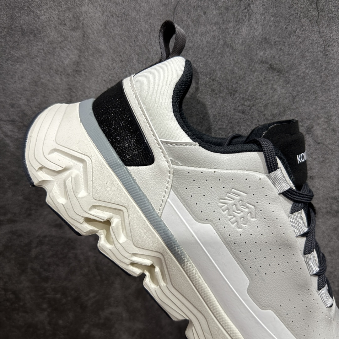 图片[7]-【莞产纯原】可隆KOLON SPORT 户外舒适柔软 防水支撑轻便回弹 低帮 徒步鞋 男款 白黑色 脚感软到像踩云朵☁️—鞋面柔软贴合脚型，走石子路也不硌脚；防滑V黄金大底纹路深似锯齿，泥地、陡坡都稳稳拿捏，下雨天也不怕打滑。黑色耐脏又百搭，日常穿去上班是低调质感，进山徒步是可靠装备，从城市到山野，一双鞋承包所有 “出走计划” 尺码：39-44-选品中心