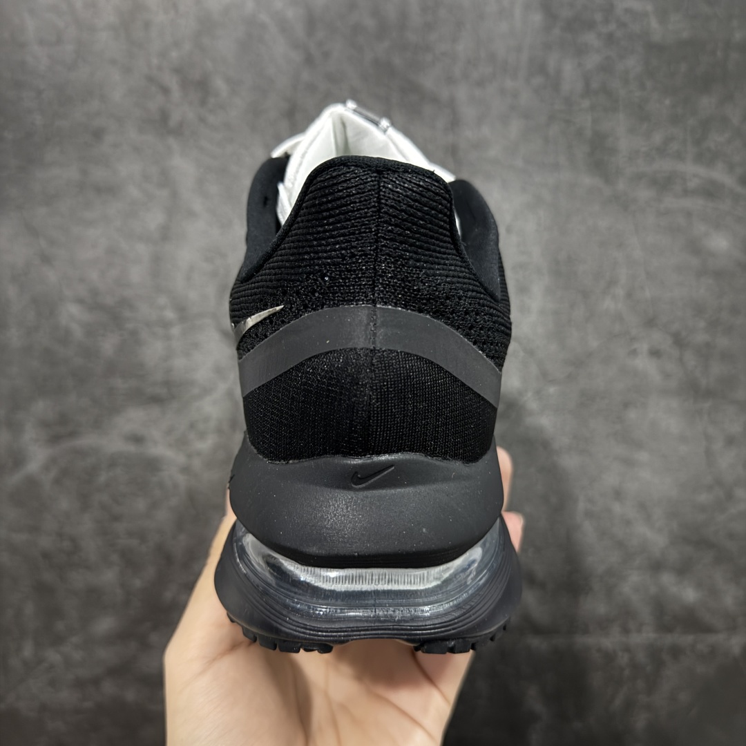 图片[4]-【S版纯原】Nike Pegasus Premium Airscape 舒适百搭减震防滑耐磨透气 低帮跑步鞋 黑色    低帮跑步鞋，简约又不失活力，上脚超吸睛。  它不仅颜值高，性能更是一绝！  全掌气垫科技，减震防滑超耐磨，每一步都能感受到强劲回弹，给双脚舒适支撑。  透气鞋面，跑步时双脚也能自由呼吸。    #独家原包 原底原料 开模打造  #原厂鞋标 高精密准度  #原楦原纸板开发 匹配原版98%以上  #后跟弧度 正确呈现  #原厂皮料 质感无敌  #皮料切割干净 无任何毛边 清洁度细节完美    货号：IH4369-001    尺码：35.5-46-选品中心