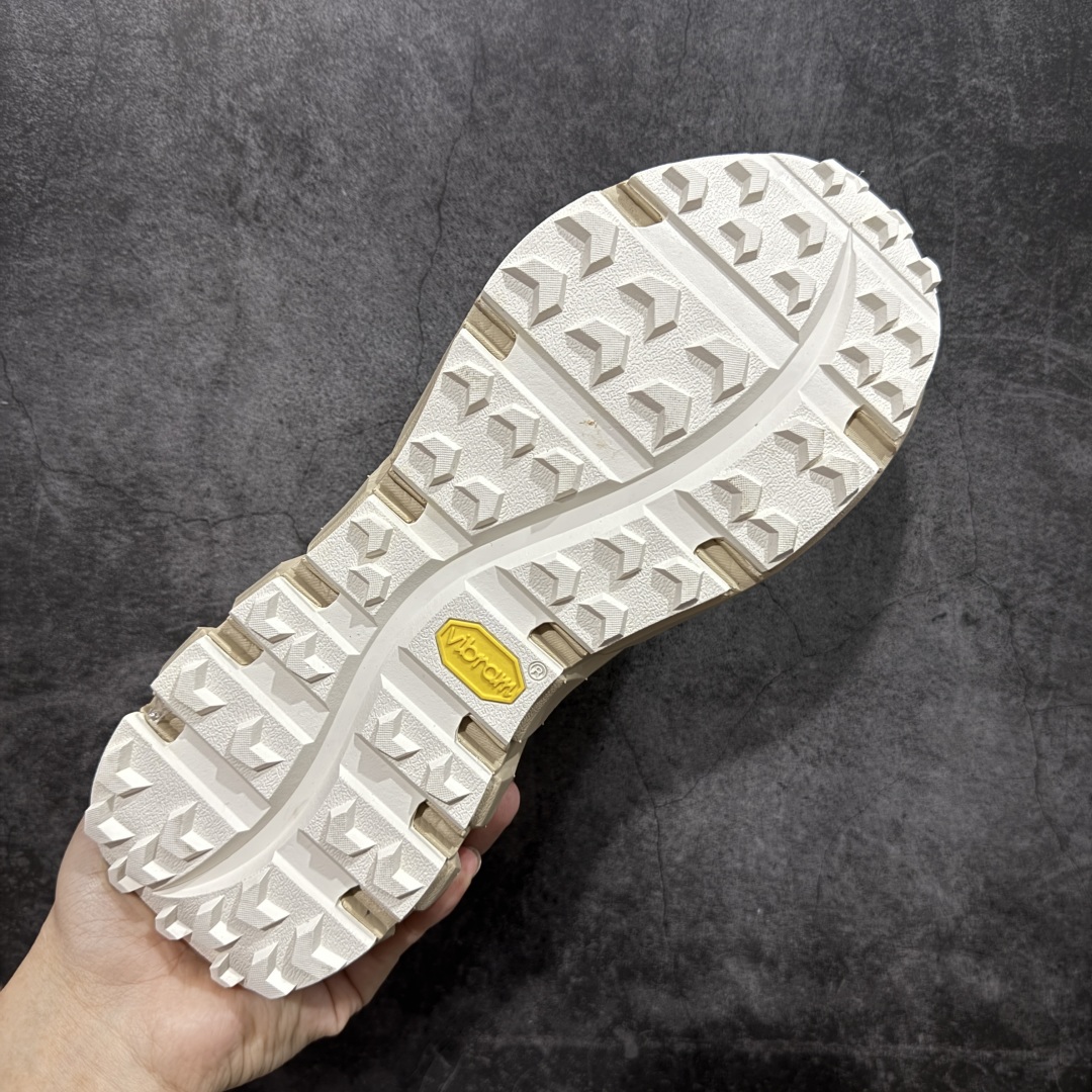 图片[9]-【纯原版】Oakley 欧克利 Light Shield 舒适耐磨防水低帮户外功能鞋 OAKLEY（欧克利）是美国的运动品牌，主攻的是各类功能眼镜，还有休闲装、滑雪、游泳、骑行及田径运动装。现在欧克利已经开始发展军事领域了，主要产的是军靴、手套、护目镜、风镜等。其中运动眼镜是深受运动人士喜爱的，自行车，滑雪，跑步等运动系列。 尺码：36 36.5 37.5 38 38.5 39 40 40.5 41 42 42.5 43 44 44.5 45-选品中心