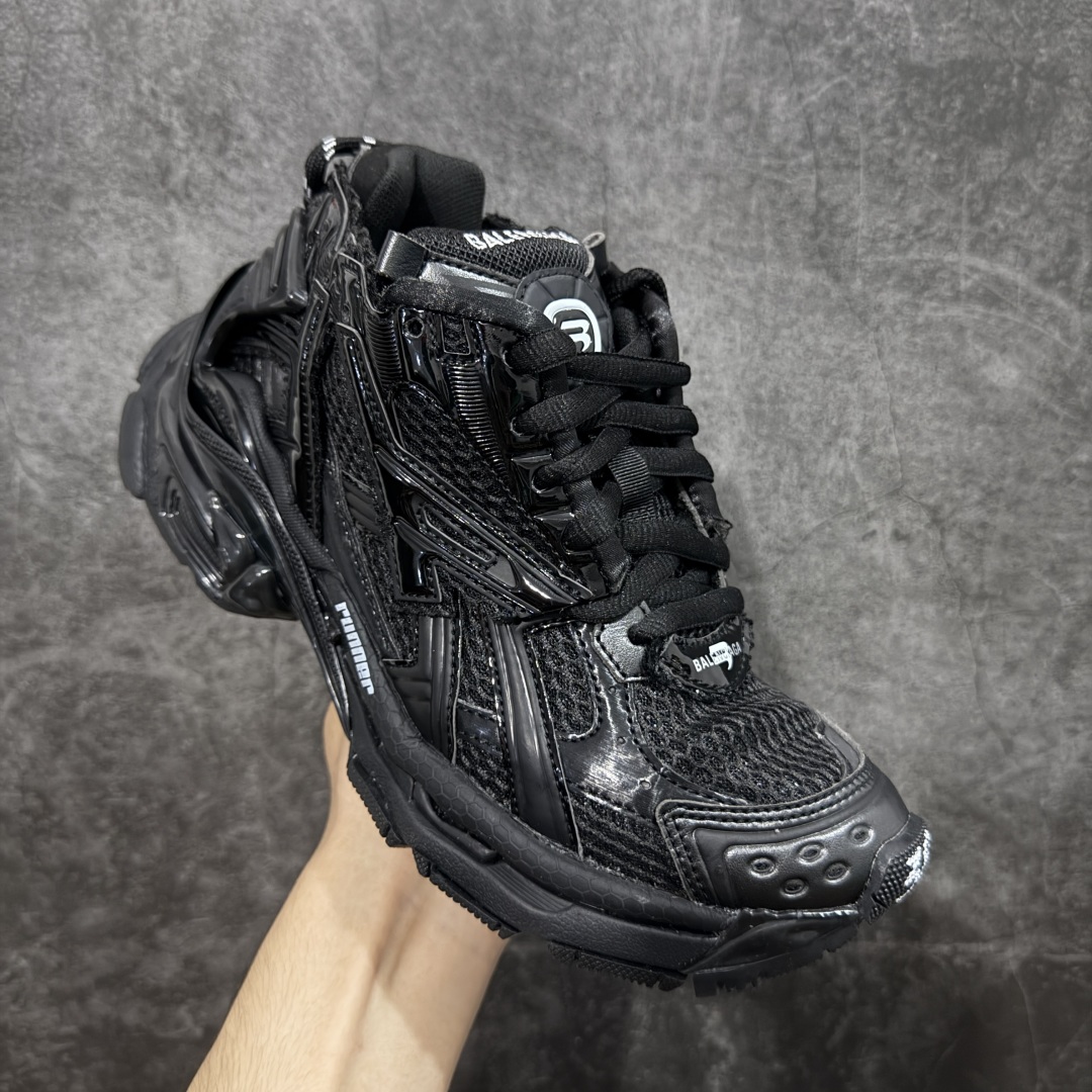 图片[3]-【Good纯原福利】Balenciaga Runner 巴黎世家七代复古老爹鞋 原市场5-600的货 顶级大厂出品 份量十足 售前售后保障到底 可退换 工厂白菜价清库存 价格相当给力 强推💪🏻 #全套原纸板楦头开发 #原盒原配 正确字体电绣 粗细、位置、大小正确 侧边TPU 透气孔匹配意产原版 #正确气垫分离大底 TPU软底 #原版一致大底LOGO 立体感十足 #原厂皮料水洗做旧 原厂纱网 外底正面压印BB标识 由176块饰片拼接而成的铰接式鞋面 侧面配金属质感网眼布 内面配有额外金属光泽饰件 包含1副鞋带和1副备用鞋带 后帮配有拉环鞋提 动态鞋底设计 为双脚带来后续的助力 尺码：35 36 37 38 39 40 41 42 43 44 45-选品中心