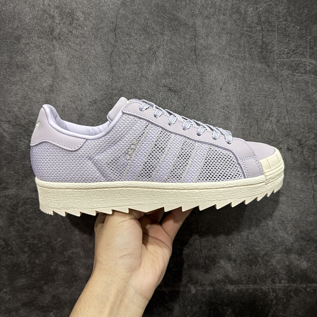 【公司级】CLOT x Adidas originals Superstar 陈冠希全新设计 鞋身整体以adidas经典的”Superstar“为蓝本设计 将标志性的贝壳头重新演绎 上面带有双方Logo 彰显联名身份 最大的亮点就是鞋底部分 除了中底增高外还带有特殊的”鲨鱼锯齿“设计 货号：JS0891 尺码：35 36 36.5 37.5 38 38.5 39 40 40.5 41 42 42.5 43 44 45-选品中心