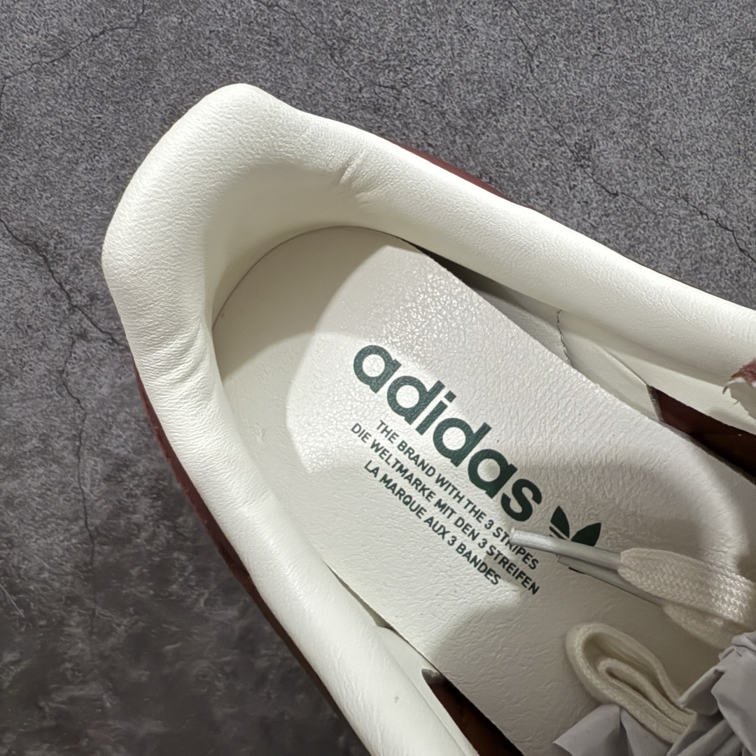 图片[7]-【CG纯原】市面最顶级品质没有之一！ 此版鞋身全部采用进口原厂头层皮 原厂头层 区分市面偷工减料！ Adidas Originals Samba 桑巴德训鞋 灰红 原版原楦原材，99.999%还原度 鞋带都是原厂的，系鞋带的方式都同步ZP！ 货号：JR0892 尺码：36 36.5 37 38 38.5 39 40 40.5 41 42 42.5 43 44 44.5 45-选品中心