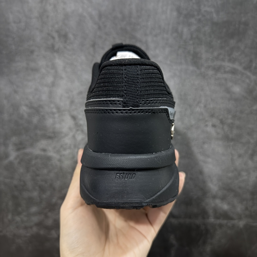 图片[4]-【升级版】DESCENT D/F Running系列 迪桑特 运动慢跑鞋 透气针织鞋面搭配系带系统，带来舒适便捷的穿着体验！较厚的鞋底设计为跑步提供更好的缓震舒适性(前掌及后跟特别加高侧墙，提升侧向稳定效果)！ 尺码： 36-45 带半码-选品中心