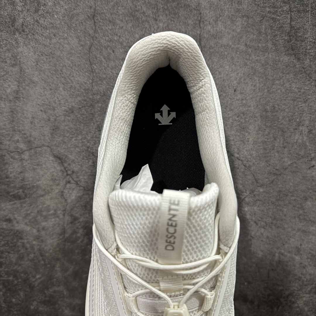 图片[8]-【升级版】DESCENT D/F Running系列 迪桑特 运动慢跑鞋 透气针织鞋面搭配系带系统，带来舒适便捷的穿着体验！较厚的鞋底设计为跑步提供更好的缓震舒适性(前掌及后跟特别加高侧墙，提升侧向稳定效果)！ 尺码： 36-45 带半码-选品中心