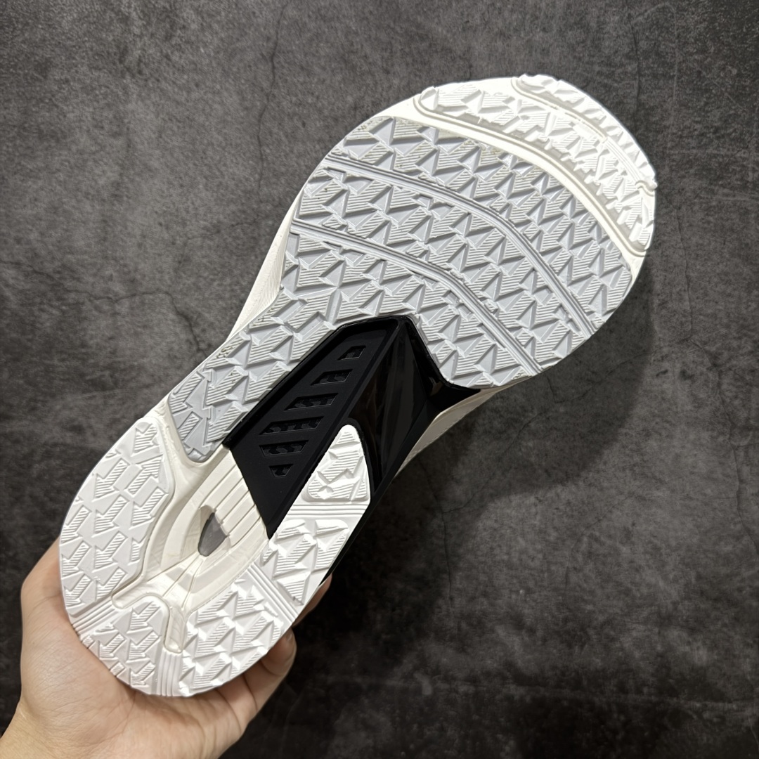 图片[9]-【升级版】DESCENT D/F Running系列 迪桑特 运动慢跑鞋 透气针织鞋面搭配系带系统，带来舒适便捷的穿着体验！较厚的鞋底设计为跑步提供更好的缓震舒适性(前掌及后跟特别加高侧墙，提升侧向稳定效果)！ 尺码： 36-45 带半码-选品中心