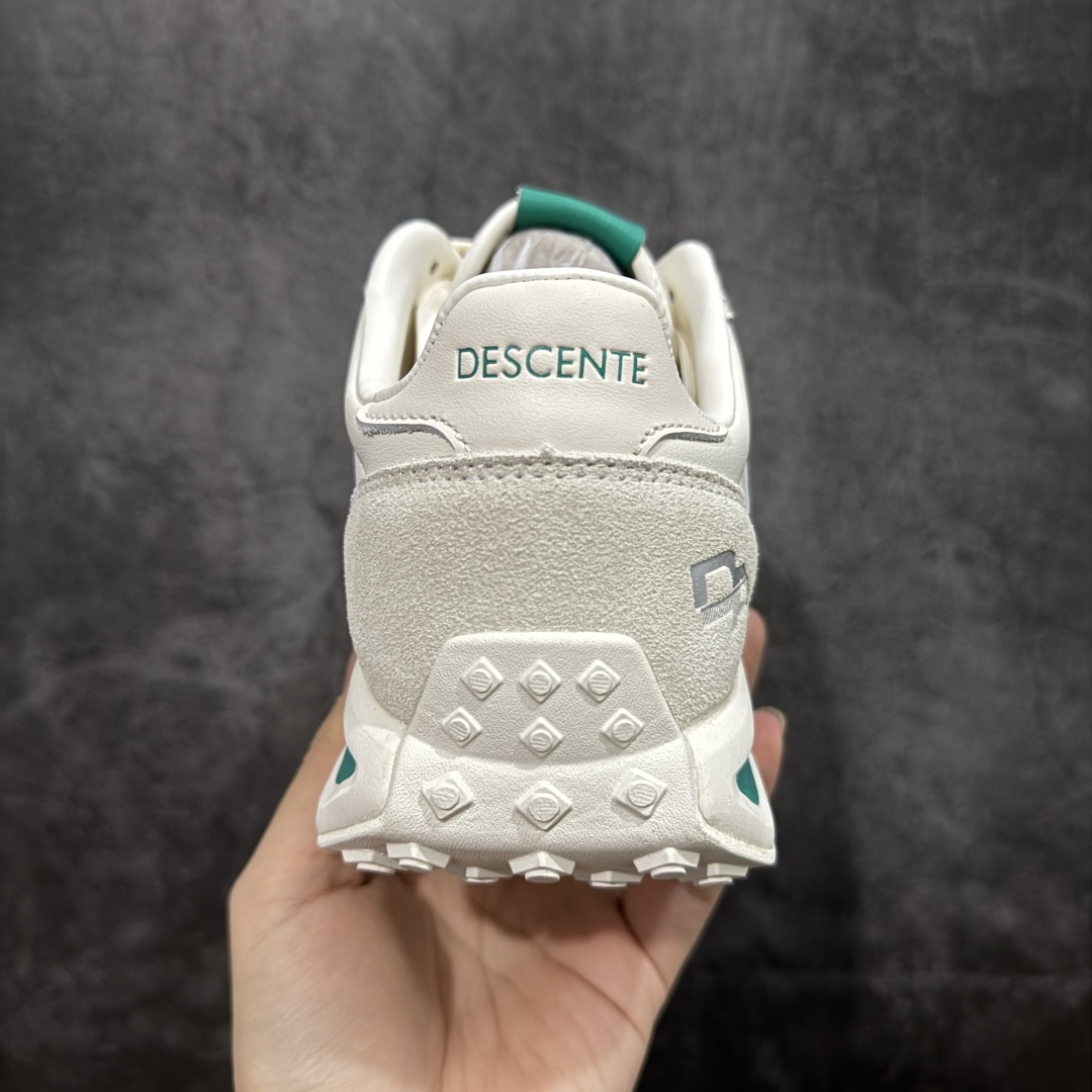 图片[4]-【莞产版】迪桑特DESCENTE Chron TRAINER 运动简约 低帮 生活休闲鞋 市面最优品质 区别市场版本 DESCENTE（迪桑特）创立于1935年，品牌名取自法语词汇，意为“滑降”。品牌箭头标识代表滑雪的三种技术“高速直线滑行”、“穿越”和“侧滑”，也寓意品牌在打造高端专业运动产品中不断追求完美的创新精神，致力于成为中国高端专业滑雪、综训、女子、铁人三项、高尔夫的第一品牌。 尺码：36 36.5 37 38 38.5 39 40 40.5 41 42 42.5 43 44 44.5 45-选品中心