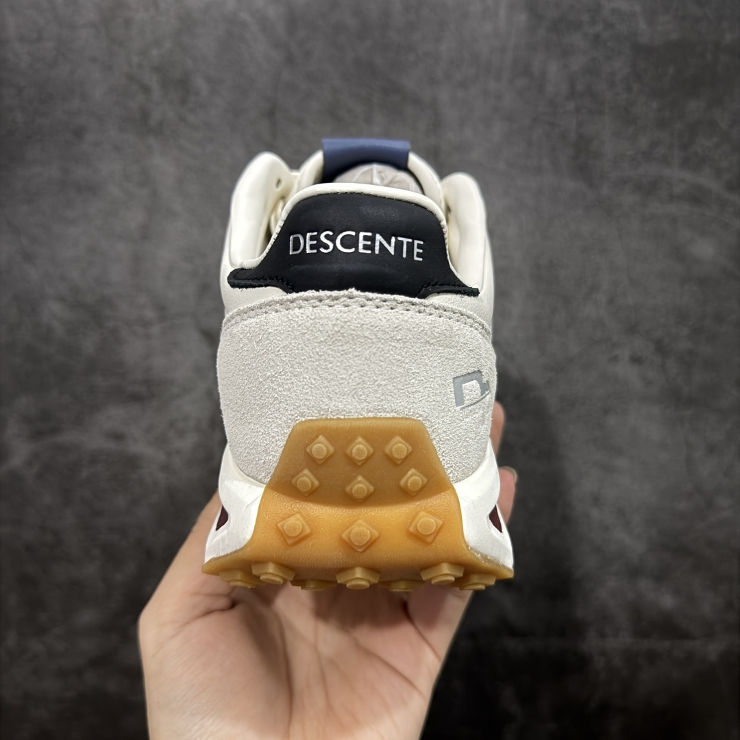 图片[4]-【莞产版】迪桑特DESCENTE Chron TRAINER 运动简约 低帮 生活休闲鞋 市面最优品质 区别市场版本 DESCENTE（迪桑特）创立于1935年，品牌名取自法语词汇，意为“滑降”。品牌箭头标识代表滑雪的三种技术“高速直线滑行”、“穿越”和“侧滑”，也寓意品牌在打造高端专业运动产品中不断追求完美的创新精神，致力于成为中国高端专业滑雪、综训、女子、铁人三项、高尔夫的第一品牌。 尺码：36 36.5 37 38 38.5 39 40 40.5 41 42 42.5 43 44 44.5 45-选品中心