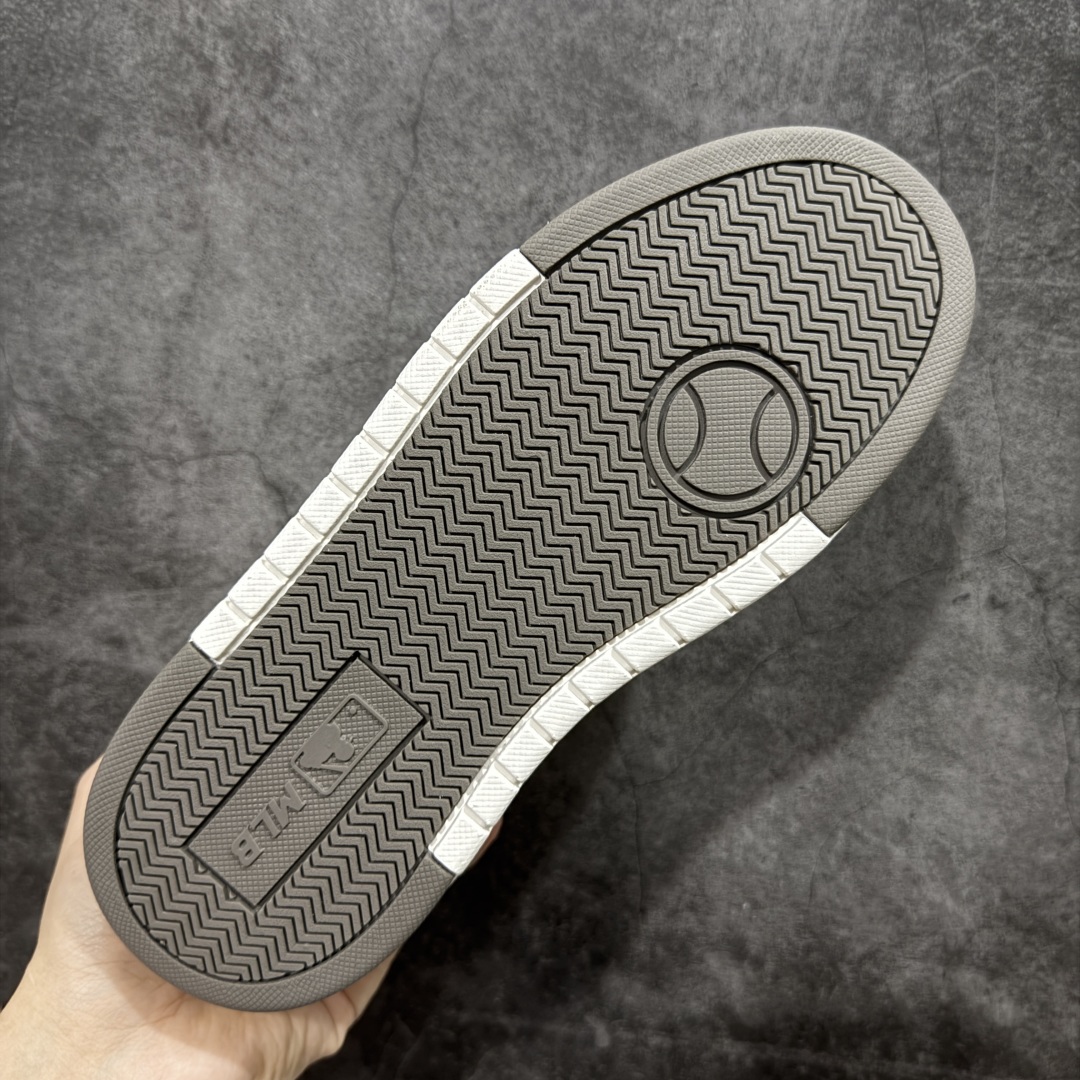 图片[9]-【纯原升级版】韩国洋基队NY大标潮流老爹鞋 MLB小白鞋市面上唯一顶级纯原版本 原材料打造 原楦原档案数据开发版型 完美鞋头弧度/后套收口效果🆚市面文案版本‼️ 原厂立体填充鞋舌海绵 中底注胶孔原数据开发模具大底 原厂转印标 保证不掉字 内增高6cm 原厂1：1模具开发 原厂进口纳米材质 原厂 全套手提袋 原盒雷射防伪标包装 天猫订单品质 官网尺码35 36 36.5 37.5 38 38.5 39 40 40.5 41 42 42.5 43 44 44.5 45-选品中心