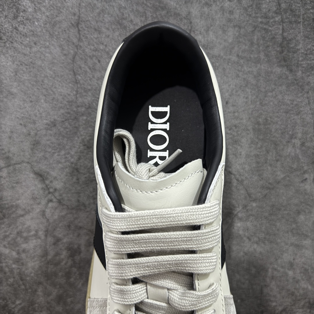 图片[8]-【纯原H版】DIOR迪奥 B01 Matchpoint 牛皮革 圆头扁形鞋带、低帮板鞋 大厂出品 良心品质 一比一打造 鞋面内里全是头层牛皮 Tpu大底 牛皮成型垫PU垫底 市场顶级版本 标志着Dior经典款式的回归,以时尚优雅的廓形重新诠释。采用光滑皮革精心制作,鞋舌和内部侧面饰以Dior标志,鞋后跟处饰以CDIcon标志。搭配同色调橡胶鞋底点缀以Dior标志,可与Dior Icons限定 的各式造型搭配,打造精致造型。 颜色：白、黑、灰三色 尺码：40-44 偏大半码-选品中心
