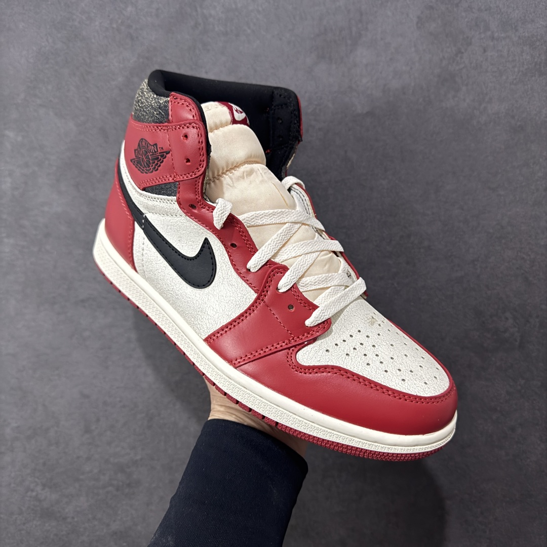 图片[3]-【公司级头层】AIR Jordan 1 RETRO HIGH OG 高帮 芝加哥 原装纸板原楦开发 极致鞋型一眼正即视感 #独家私模原档案开模，自动区别市面版本 #全鞋采用东莞头层皮，用料绝不含糊 #飞翼3D高频立体感十足 细节全方面到位 #全鞋电脑车线 顶级工艺 完美清洁度 货号： DZ5485-612 尺码：36-47带半码-选品中心