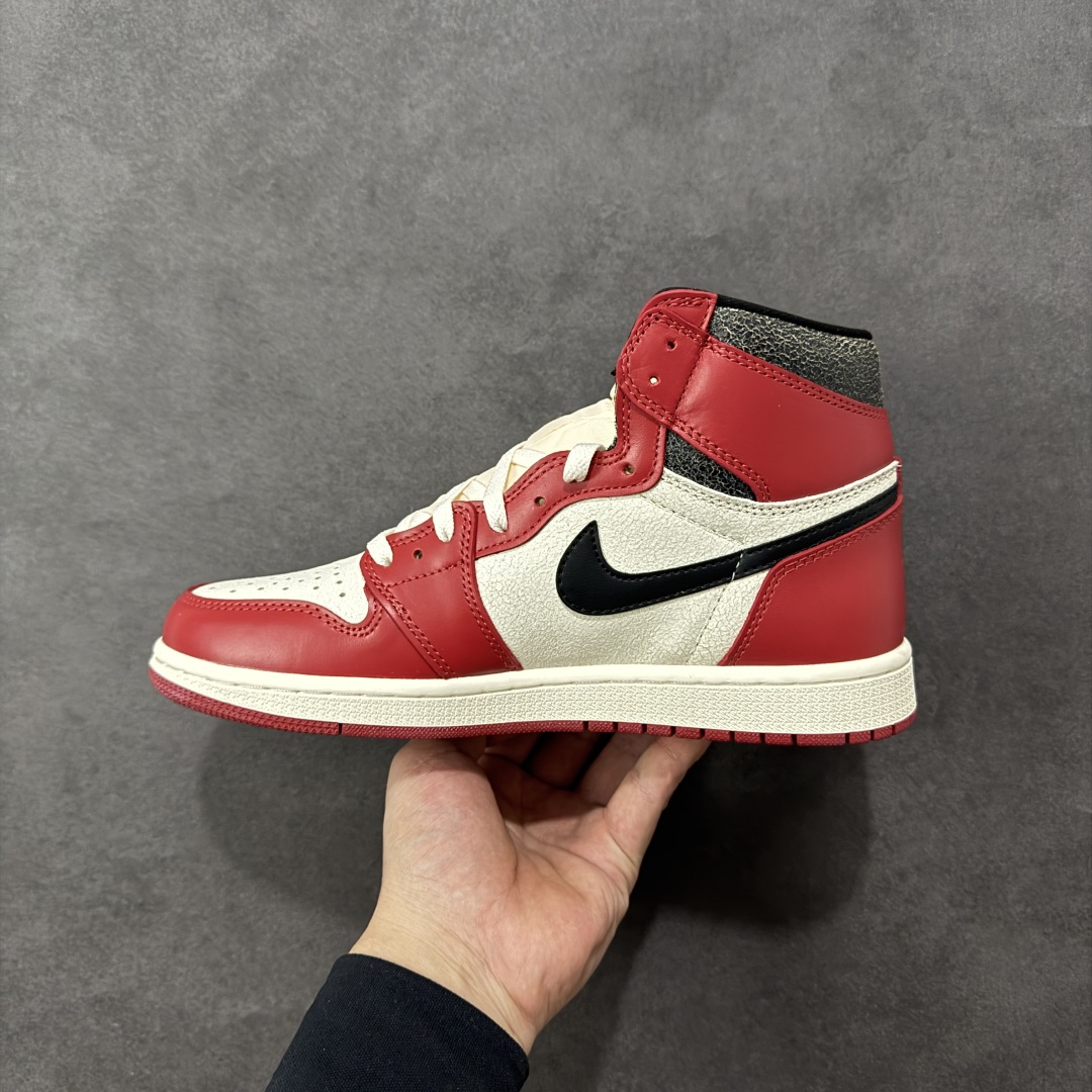 图片[2]-【公司级头层】AIR Jordan 1 RETRO HIGH OG 高帮 芝加哥 原装纸板原楦开发 极致鞋型一眼正即视感 #独家私模原档案开模，自动区别市面版本 #全鞋采用东莞头层皮，用料绝不含糊 #飞翼3D高频立体感十足 细节全方面到位 #全鞋电脑车线 顶级工艺 完美清洁度 货号： DZ5485-612 尺码：36-47带半码-选品中心
