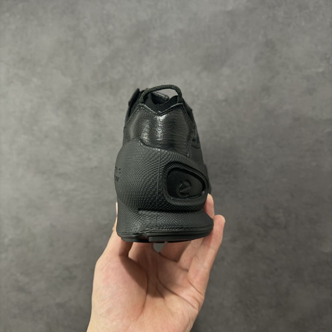 图片[4]-【纯原头层版】ECCO Biom 2025款 爱步 健步 低帮 黑色 圆通系带户外运动登山鞋徒步鞋 经典和现代工艺品质融合 精选小牛皮面料 百搭休闲老爹鞋 舒适性相当不错 版型楦型非常到位上脚 专柜热销款 独有鞋型设计 特有Logo车边 特别有型 北欧风格 舒适 休闲保暖 超弹性 耐磨 减震 按摩大底(PU+TPU 组合） 货号：800424-01001 尺码：39-45 编码：YBB310320-选品中心