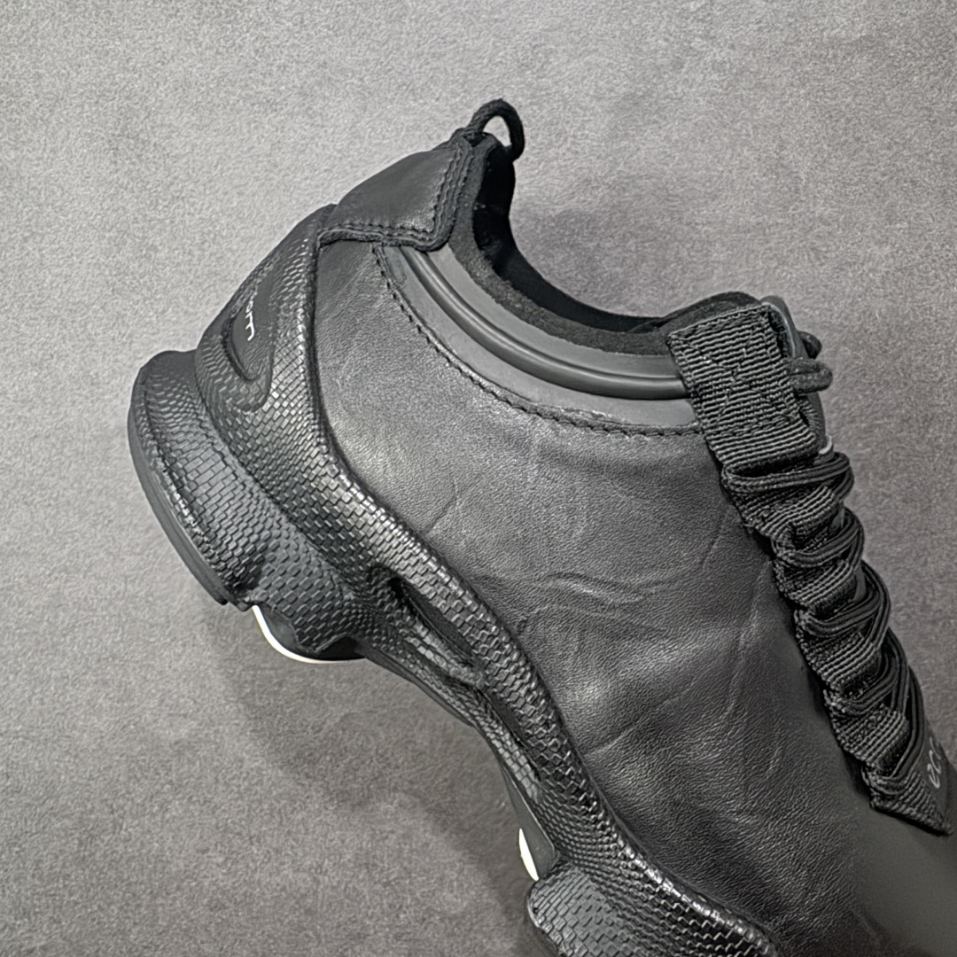 图片[6]-【纯原头层版】ECCO Biom 2025款 爱步 健步 低帮 黑色 圆通系带户外运动登山鞋徒步鞋 经典和现代工艺品质融合 精选小牛皮面料 百搭休闲老爹鞋 舒适性相当不错 版型楦型非常到位上脚 专柜热销款 独有鞋型设计 特有Logo车边 特别有型 北欧风格 舒适 休闲保暖 超弹性 耐磨 减震 按摩大底(PU+TPU 组合） 货号：800424-01001 尺码：39-45 编码：YBB310320-选品中心