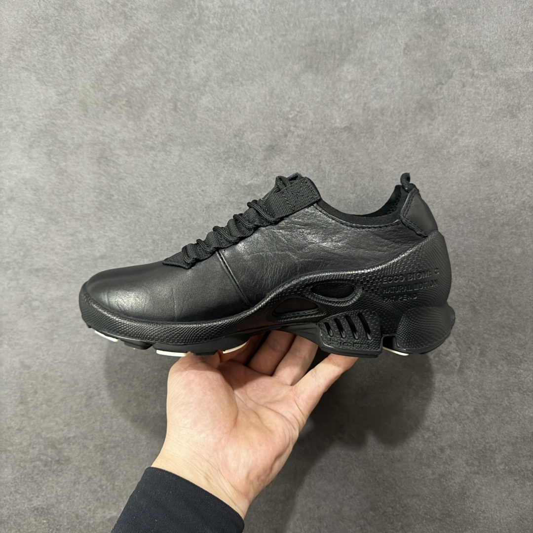 图片[2]-【纯原头层版】ECCO Biom 2025款 爱步 健步 低帮 黑色 圆通系带户外运动登山鞋徒步鞋 经典和现代工艺品质融合 精选小牛皮面料 百搭休闲老爹鞋 舒适性相当不错 版型楦型非常到位上脚 专柜热销款 独有鞋型设计 特有Logo车边 特别有型 北欧风格 舒适 休闲保暖 超弹性 耐磨 减震 按摩大底(PU+TPU 组合） 货号：800424-01001 尺码：39-45 编码：YBB310320-选品中心