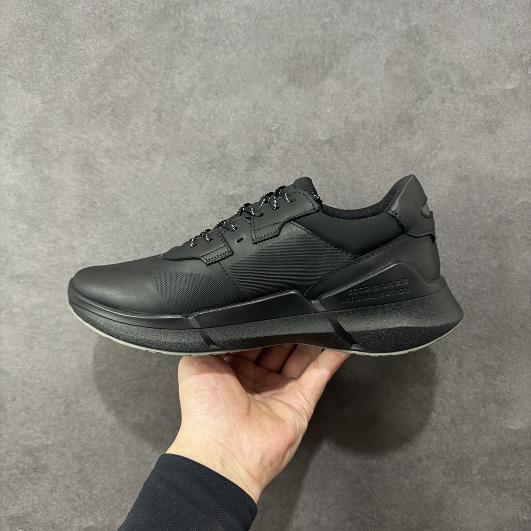 图片[2]-【纯原头层版】ECCO Biom 2025款 爱步 健步 低帮 黑色 圆通系带户外运动登山鞋徒步鞋 经典和现代工艺品质融合 精选小牛皮面料 百搭休闲老爹鞋 舒适性相当不错 版型楦型非常到位上脚 专柜热销款 独有鞋型设计 特有Logo车边 特别有型 北欧风格 舒适 休闲保暖 超弹性 耐磨 减震 按摩大底(PU+TPU 组合） 货号：830764-01001 尺码：39-45 编码：YBB310320-选品中心