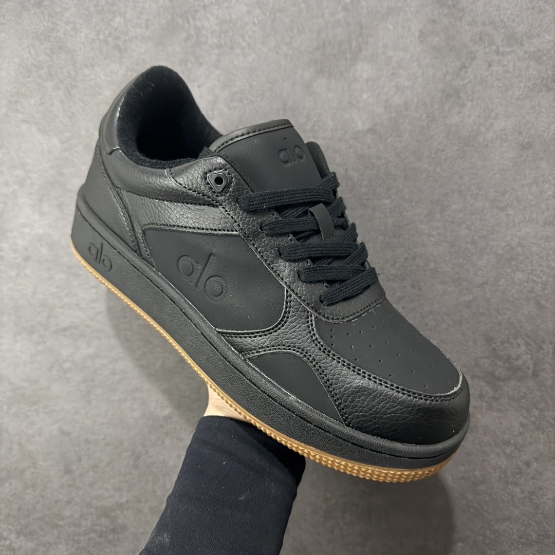 图片[3]-【K版】Alo Yoga Recovery Mode 人气单品 舒适简约防滑耐磨低帮休闲板鞋  #Alo Yoga于2007年创立于洛杉矶，意在传播有意识的运动，同时激发人们的健康意识与创造力。品牌的核心理念在于制作能够带来完美体验的瑜伽服饰与功能性单品，让有意识的运动融入并改变生活。  货号：A0685U 尺码：36-45-选品中心