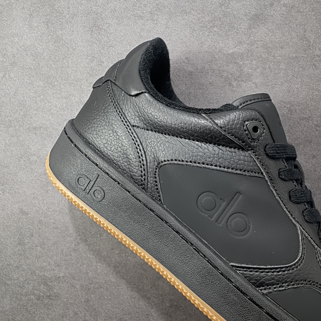 图片[6]-【K版】Alo Yoga Recovery Mode 人气单品 舒适简约防滑耐磨低帮休闲板鞋  #Alo Yoga于2007年创立于洛杉矶，意在传播有意识的运动，同时激发人们的健康意识与创造力。品牌的核心理念在于制作能够带来完美体验的瑜伽服饰与功能性单品，让有意识的运动融入并改变生活。  货号：A0685U 尺码：36-45-选品中心