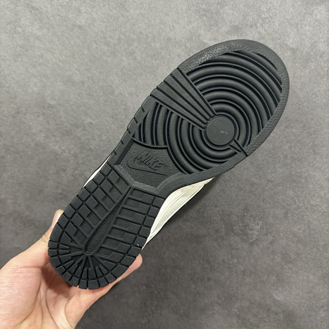 图片[9]-【定制版】Nike SB Dunk Low x UNDEFEATED UND联名-白黑线条 纯原大厂出品 极力推荐 原装头层材料 独家版型蒸餾加工帶來的是更好的视觉和脚感体验大厂纯原品质出货 清洁度 电绣工艺 皮料切割干净无任何毛边 细节完美 货号：UN1697-666 尺码：36 36.5 37.5 38 38.5 39 40 40.5 41 42 42.5 43 44 44.5 45 编码：HXSB270280-选品中心