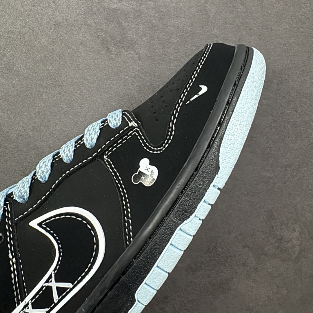 图片[5]-【定制版】Nike SB Dunk Low“Supreme联名——黑兰” 周年高端定制 低帮休闲板鞋 定制鞋盒 大厂纯原品质出货 超高清洁度 皮料切割干净无任何毛边 细节完美 货号：KK1333-050 尺码：36 36.5 37.5 38 38.5 39 40 40.5 41 42 42.5 43 44 44.5 45 编码：HXSB330340-选品中心