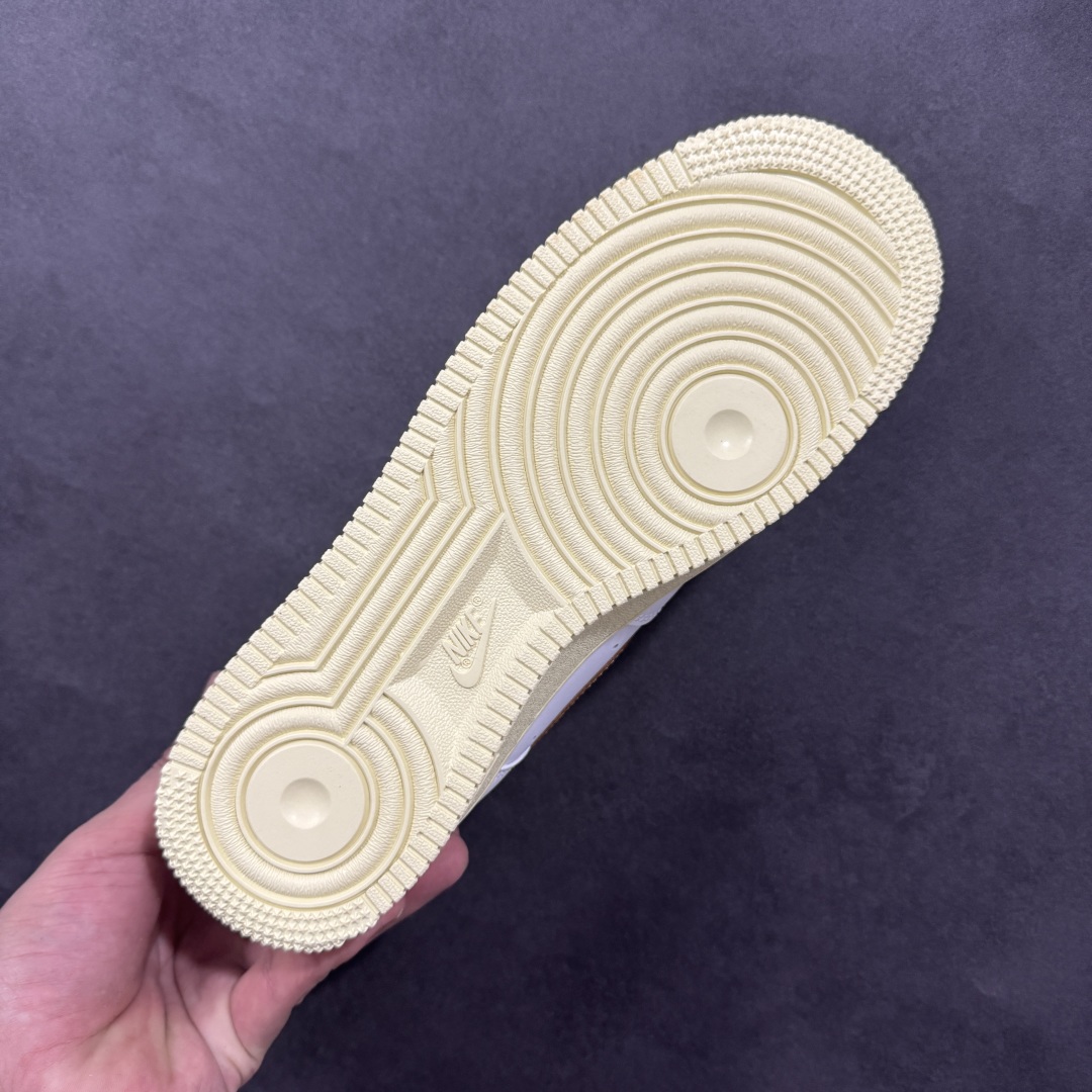 图片[9]-福利特价【GQ福利】Nike Air Force 1 Low 空军一号低帮运动休闲板鞋 原楦头原纸板 打造纯正空军版型 专注外贸渠道 全掌内置蜂窝气垫 原盒配件 原厂中底钢印、拉帮完美 尺码：36 36.5 37.5 38 38.5 39 40 40.5 41 42 42.5 43 44 44.5 45 编码：GQA160170-选品中心