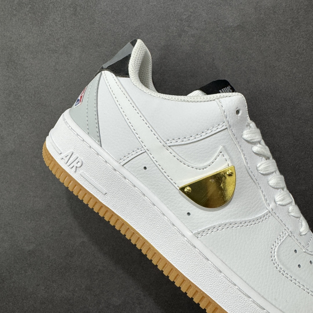 图片[6]-福利特价【GQ福利】Nike Air Force 1 Low 空军一号低帮运动休闲板鞋 原楦头原纸板 打造纯正空军版型 专注外贸渠道 全掌内置蜂窝气垫 原盒配件 原厂中底钢印、拉帮完美 尺码：36 36.5 37.5 38 38.5 39 40 40.5 41 42 42.5 43 44 44.5 45 编码：GQA160170-选品中心