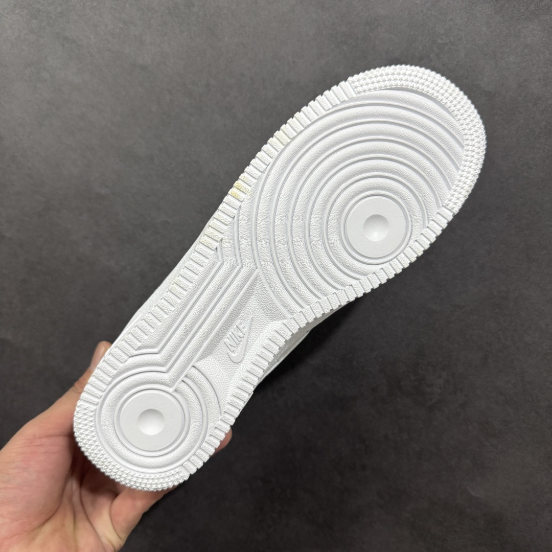 图片[9]-福利特价【GQ福利】Nike Air Force 1 Low 空军一号低帮运动休闲板鞋 原楦头原纸板 打造纯正空军版型 专注外贸渠道 全掌内置蜂窝气垫 原盒配件 原厂中底钢印、拉帮完美 尺码：36 36.5 37.5 38 38.5 39 40 40.5 41 42 42.5 43 44 44.5 45 编码：GQA160170-选品中心