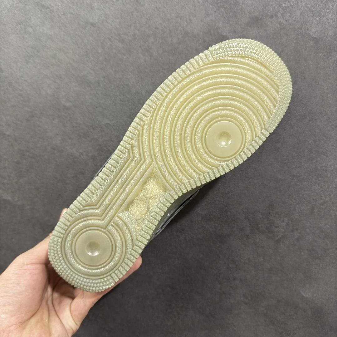 图片[9]-福利特价【GQ福利】Nike Air Force 1 Low 空军一号低帮运动休闲板鞋 原楦头原纸板 打造纯正空军版型 专注外贸渠道 全掌内置蜂窝气垫 原盒配件 原厂中底钢印、拉帮完美 尺码：36 36.5 37.5 38 38.5 39 40 40.5 41 42 42.5 43 44 44.5 45 编码：GQA160170-选品中心