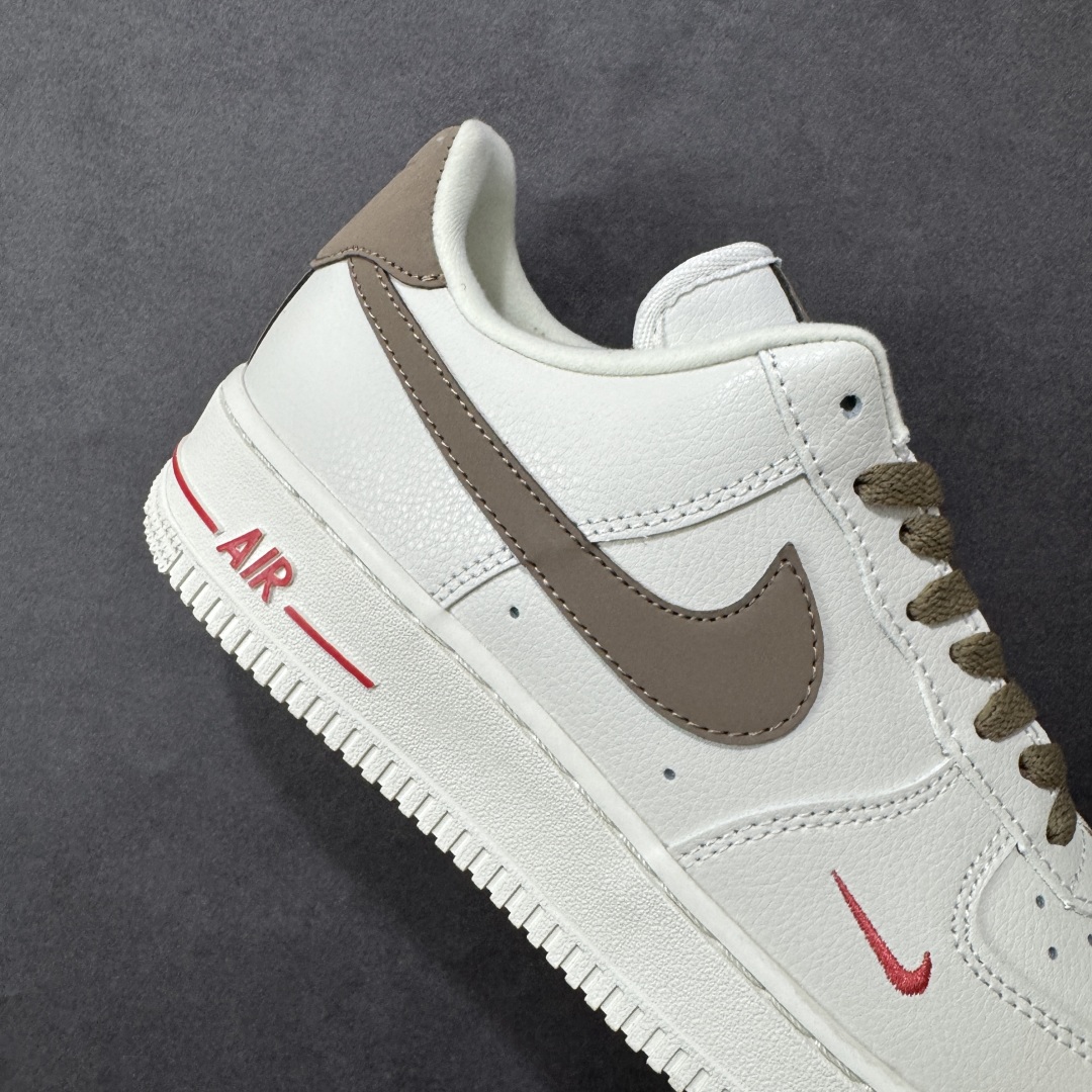 图片[6]-福利特价【GQ福利】Nike Air Force 1 Low 空军一号低帮运动休闲板鞋 原楦头原纸板 打造纯正空军版型 专注外贸渠道 全掌内置蜂窝气垫 原盒配件 原厂中底钢印、拉帮完美 尺码：36 36.5 37.5 38 38.5 39 40 40.5 41 42 42.5 43 44 44.5 45 编码：GQA160170-选品中心