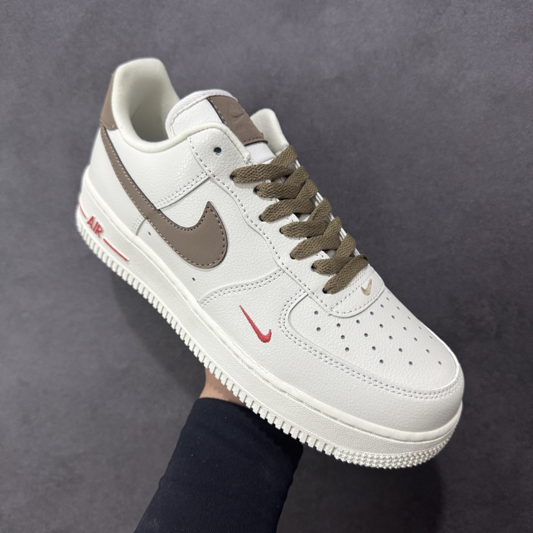 图片[3]-福利特价【GQ福利】Nike Air Force 1 Low 空军一号低帮运动休闲板鞋 原楦头原纸板 打造纯正空军版型 专注外贸渠道 全掌内置蜂窝气垫 原盒配件 原厂中底钢印、拉帮完美 尺码：36 36.5 37.5 38 38.5 39 40 40.5 41 42 42.5 43 44 44.5 45 编码：GQA160170-选品中心