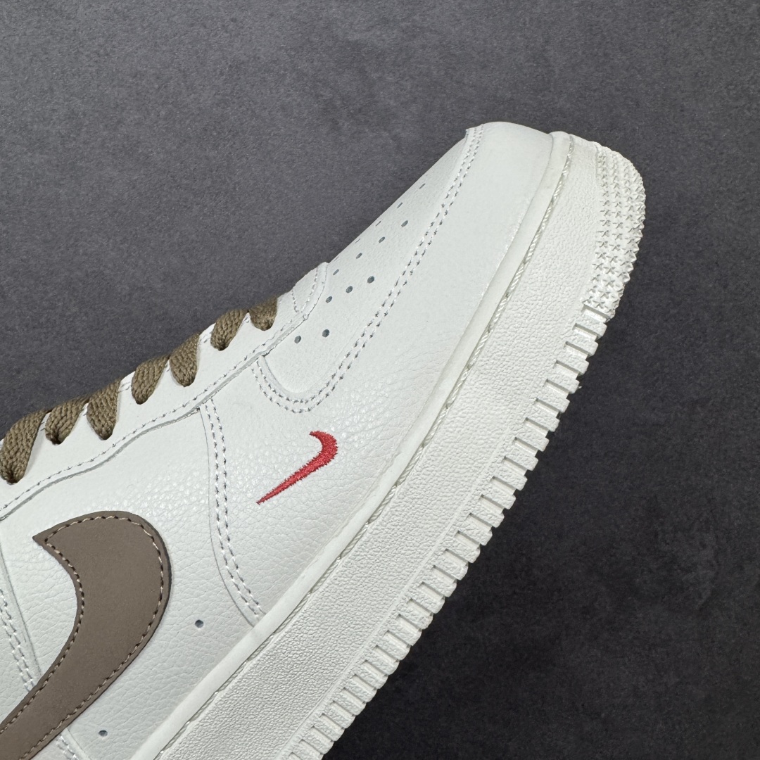 图片[5]-福利特价【GQ福利】Nike Air Force 1 Low 空军一号低帮运动休闲板鞋 原楦头原纸板 打造纯正空军版型 专注外贸渠道 全掌内置蜂窝气垫 原盒配件 原厂中底钢印、拉帮完美 尺码：36 36.5 37.5 38 38.5 39 40 40.5 41 42 42.5 43 44 44.5 45 编码：GQA160170-选品中心