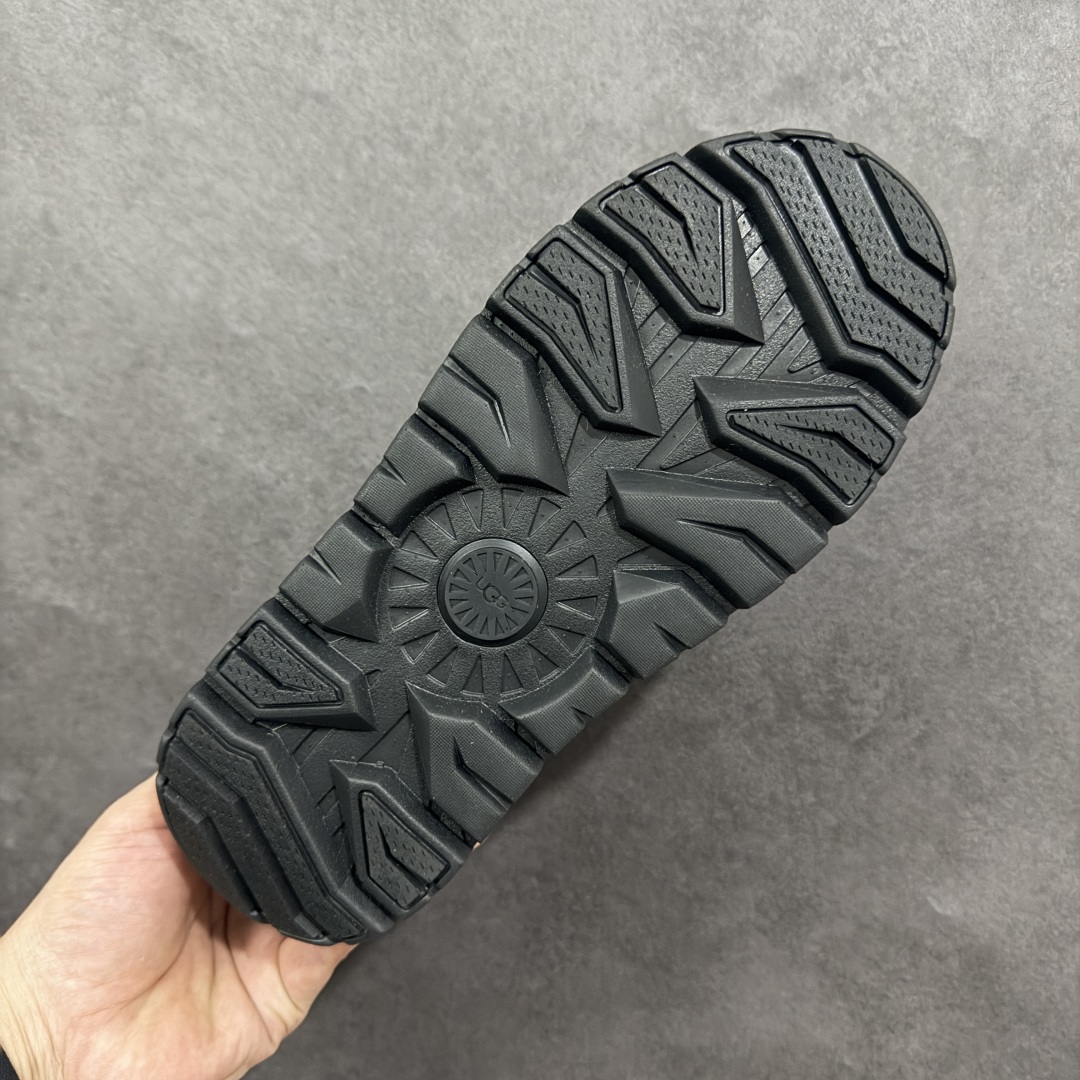 图片[9]-【纯原版】UGG 王一博同款中性款雪地靴 1174196 十年品牌制鞋代工厂生产线出品 注重每一处细节 隆丰A级真羊皮毛一体 完全遵循ZP工艺流程打造 尺码：35 36 37 38 39 40 41 42 42 44 45 编码：YQB350360-选品中心