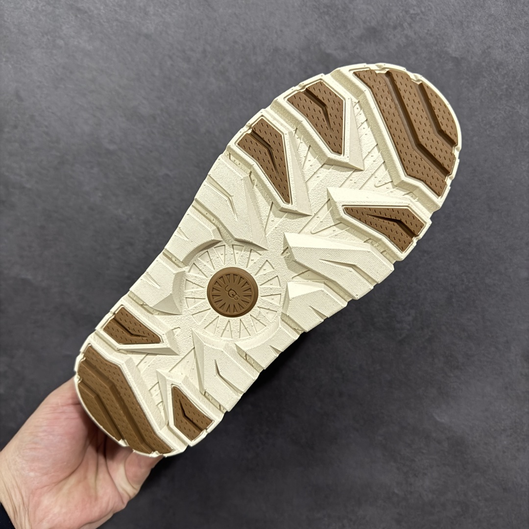 图片[9]-【纯原版】UGG 王一博同款中性款雪地靴 1174196 十年品牌制鞋代工厂生产线出品 注重每一处细节 隆丰A级真羊皮毛一体 完全遵循ZP工艺流程打造 尺码：35 36 37 38 39 40 41 42 42 44 45 编码：YQB350360-选品中心