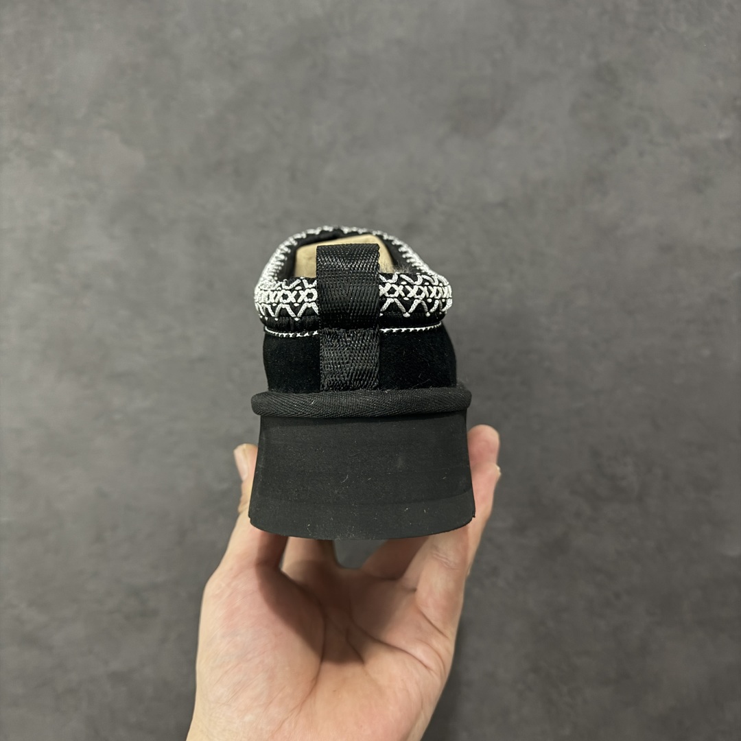 图片[4]-【莞产X1版本】 市面顶级版本 UGG Tazz W/1122553 民族风厚底女款 小红书爆款 广州外贸大厂生产 鞋头到鞋垫真羊皮毛一体 独立外盒包装 芯片 带防水工艺 区别市面任何版本 5cm厚底 独立原版开发大底 羊绒鞋垫 冬季保暖外出 家居都是很适合的选择 进年uug推出款式系列 局部偏向年轻消费者喜好 也走到时尚潮流穿搭的前沿 鞋身材质 防泼水涂层翻毛皮鞋面 17毫米UGGPURE™植入式羊毛内底 轻便防滑舒适橡胶外底 带有品牌LOGO商标 带全套包装 尺码： 35-40-选品中心