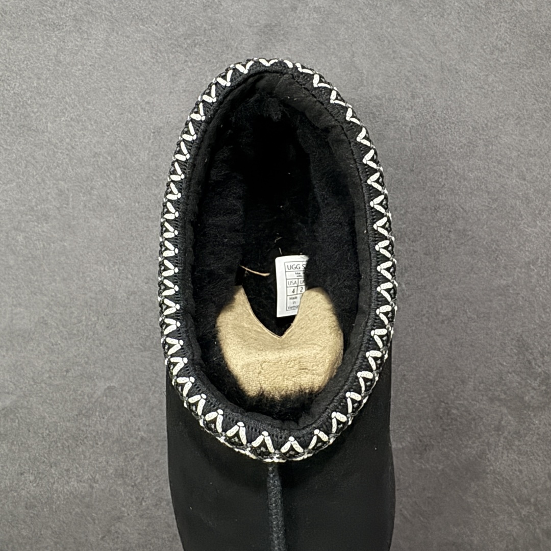 图片[7]-【莞产X1版本】 市面顶级版本 UGG Tazz W/5955 民族风厚底女款 小红书爆款 广州外贸大厂生产 鞋头到鞋垫真羊皮毛一体 独立外盒包装 芯片 带防水工艺 区别市面任何版本 5cm厚底 独立原版开发大底 羊绒鞋垫 冬季保暖外出 家居都是很适合的选择 进年uug推出款式系列 局部偏向年轻消费者喜好 也走到时尚潮流穿搭的前沿 鞋身材质 防泼水涂层翻毛皮鞋面 17毫米UGGPURE™植入式羊毛内底 轻便防滑舒适橡胶外底 带有品牌LOGO商标 带全套包装 尺码： 35-45-选品中心