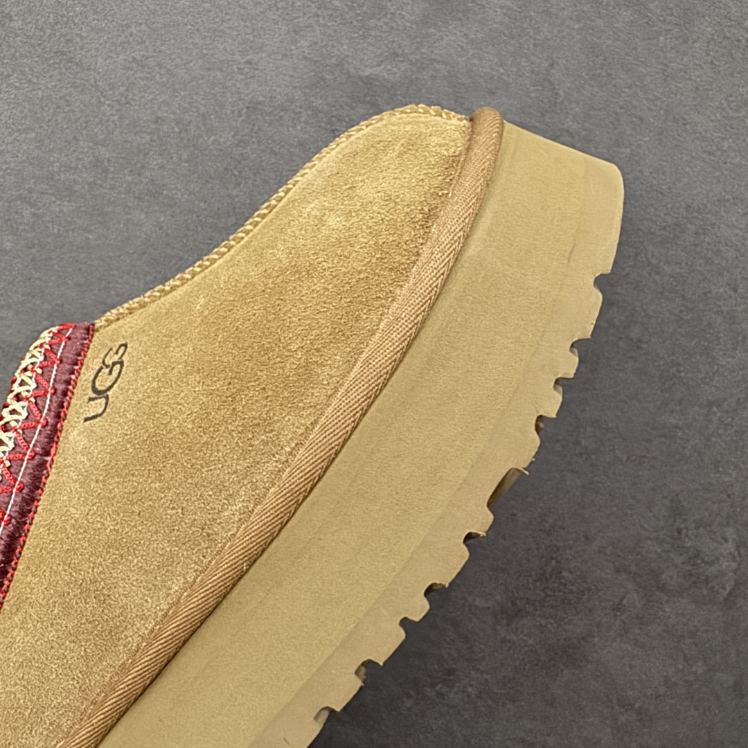 图片[5]-【莞产X1版本】 市面顶级版本 UGG Tazz W/1122553 民族风厚底女款 小红书爆款 广州外贸大厂生产 鞋头到鞋垫真羊皮毛一体 独立外盒包装 芯片 带防水工艺 区别市面任何版本 5cm厚底 独立原版开发大底 羊绒鞋垫 冬季保暖外出 家居都是很适合的选择 进年uug推出款式系列 局部偏向年轻消费者喜好 也走到时尚潮流穿搭的前沿 鞋身材质 防泼水涂层翻毛皮鞋面 17毫米UGGPURE™植入式羊毛内底 轻便防滑舒适橡胶外底 带有品牌LOGO商标 带全套包装 尺码： 35-40-选品中心